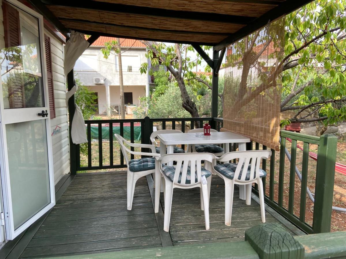 زادار Accommodation Suzy المظهر الخارجي الصورة